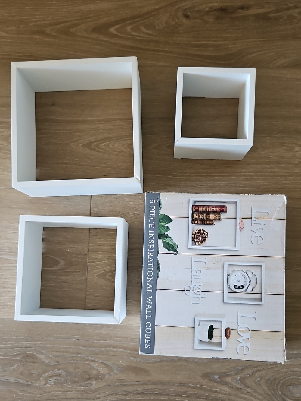 NIB White Wall Floating Cube Shelves Home Wall Decor 3 Piece - 7.9", 6.3" & 4.7"